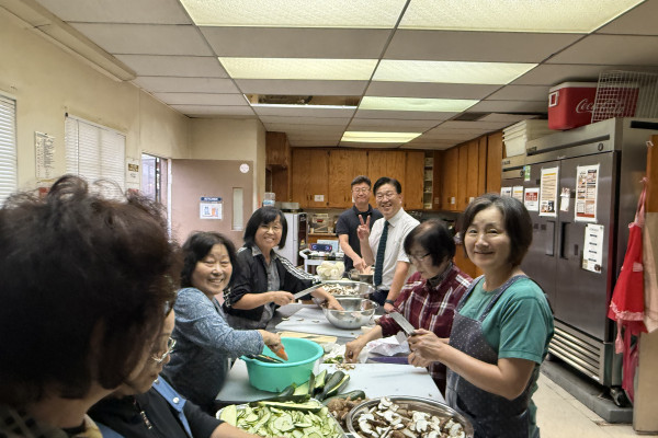 정성스럽게 준비한 주일 식사 비빔밤